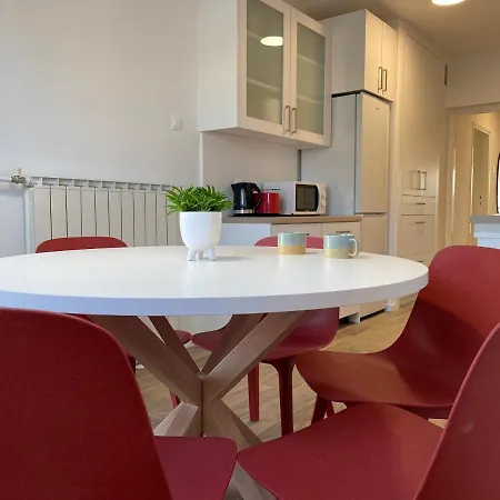 Апартаменти Dashing Oasis