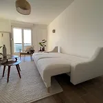 Dashing Oasis Apartment