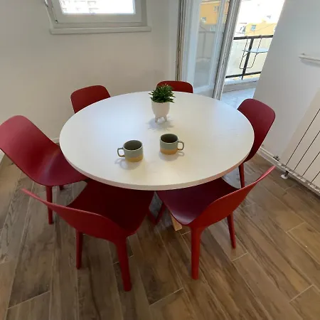 Dashing Oasis Apartment
