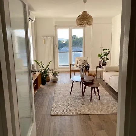 Dashing Oasis Apartment